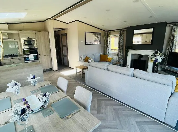 Σπίτι διακοπών Laburnum With Hot Tub Γιορκ