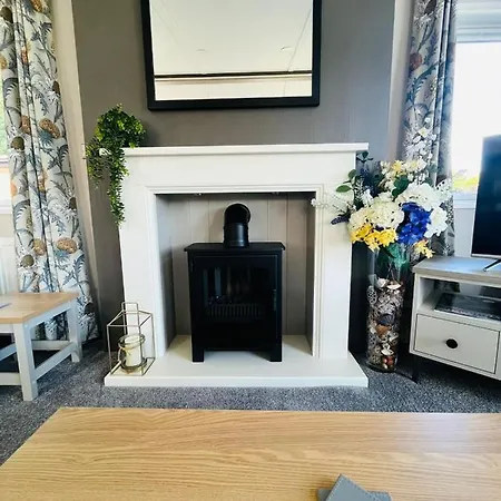 Laburnum With Hot Tub